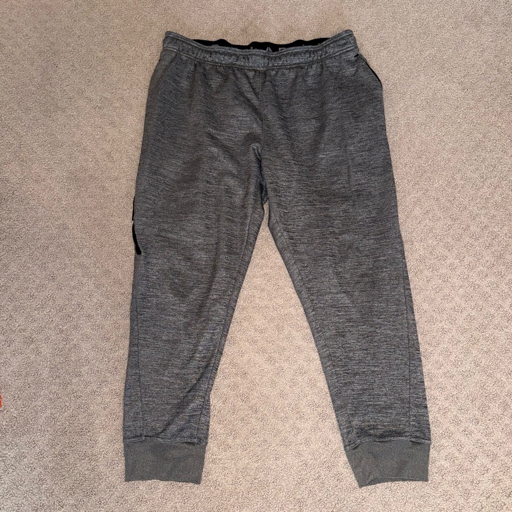 Reebok Men’s Black and Gray Sweatpants Size XL